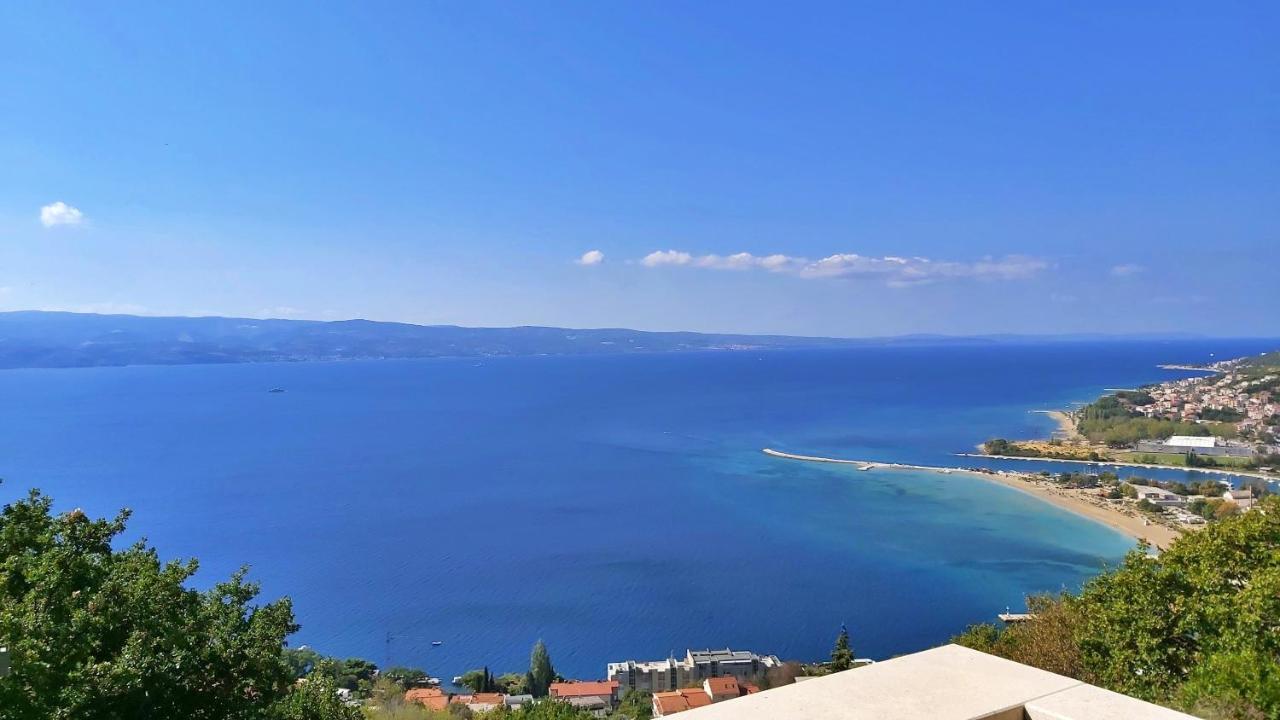 Apartments Borak Omis Bagian luar foto