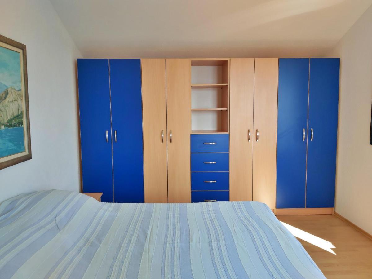 Apartments Borak Omis Bagian luar foto