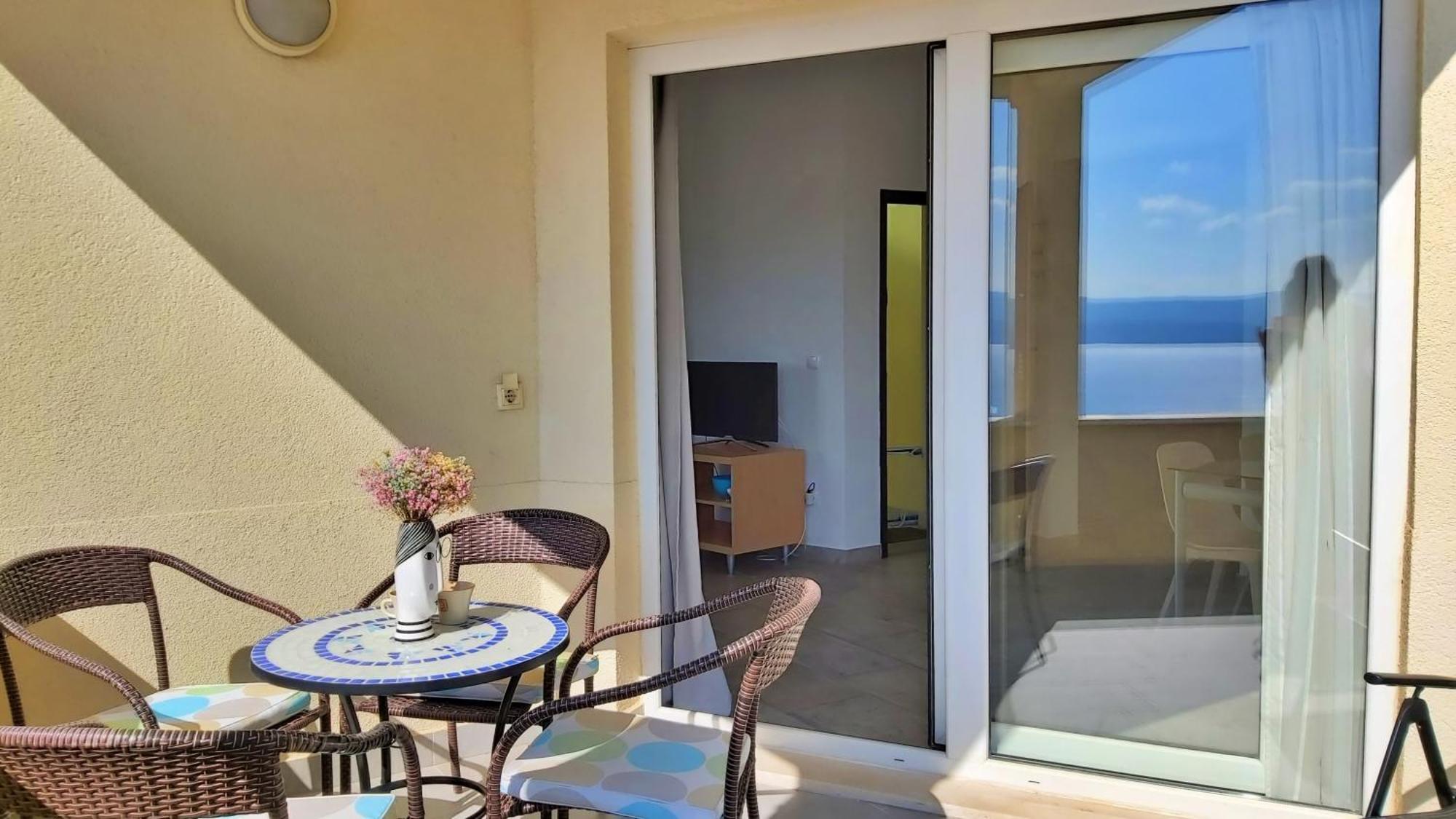 Apartments Borak Omis Ruang foto