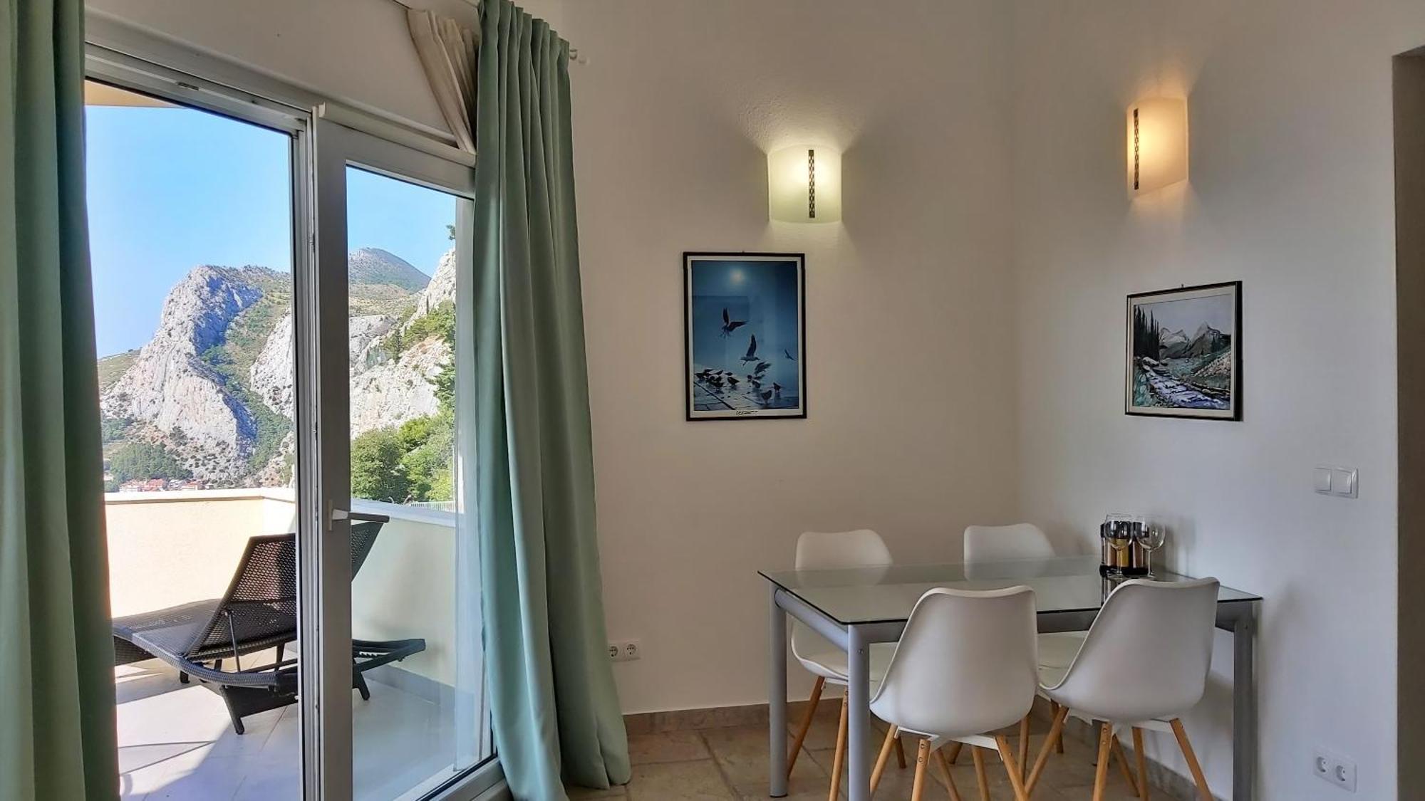Apartments Borak Omis Ruang foto